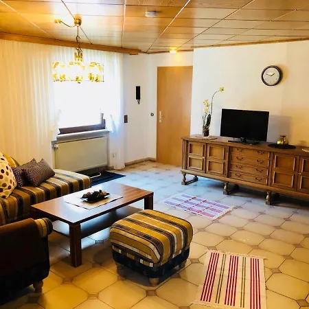 Apartament 1 *