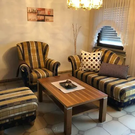 Apartament 1 *